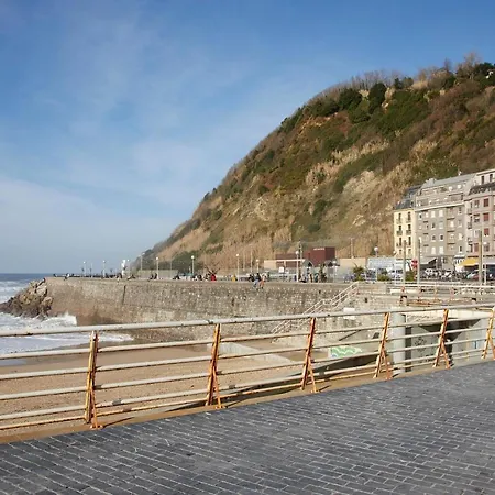 Hondar Gain Basque * San Sebastián